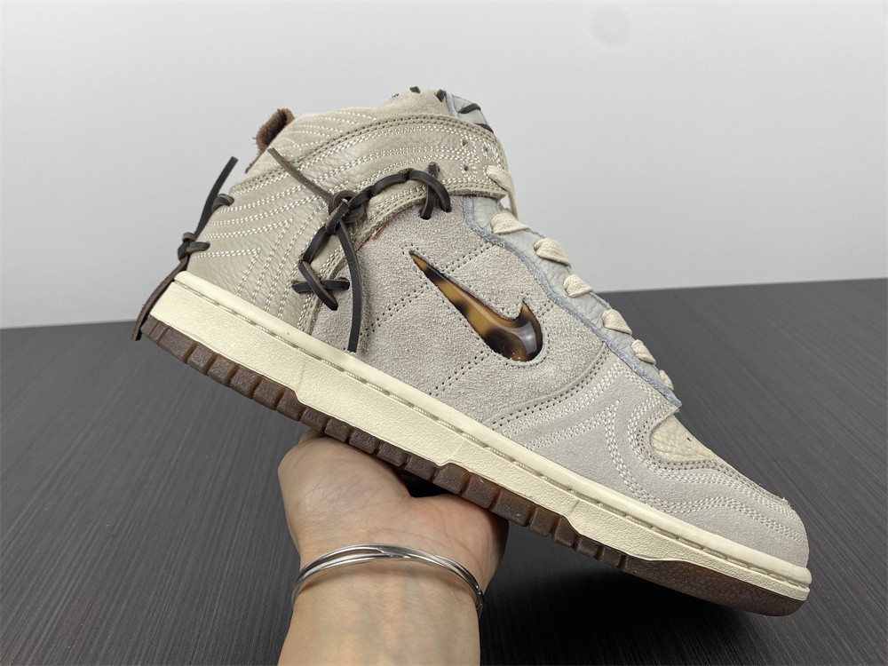 Bodega X Nike Dunk High CZ8125-100